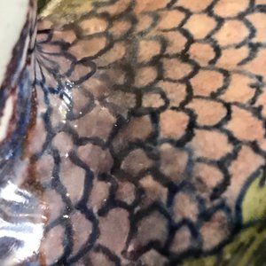Un beurrier couvert en faïence polychrome de Delft en forme de pluvier, 18ème — photo 13