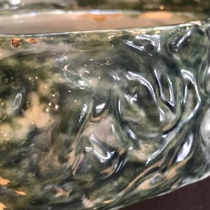 Un beurrier couvert en faïence polychrome de Delft en forme de pluvier, 18ème — photo 21