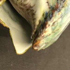 Un beurrier couvert en faïence polychrome de Delft en forme de pluvier, 18ème — photo 13