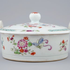 Un beurrier en porcelaine de Chine famille rose, Qianlong, 18ème — photo 2
