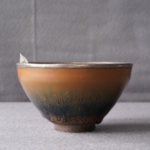 Un bol à thé Jian de type 'fourrure de lièvre' à monture en argent, Chine, Song — photo 11