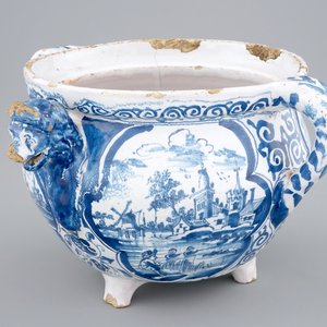 Un bol à verser au décor de paysages, Harlingen, la Frise, daté 1708 — photo 1