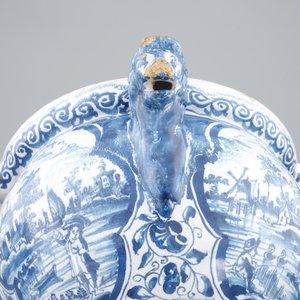 Un bol à verser au décor de paysages, Harlingen, la Frise, daté 1708 — photo 7
