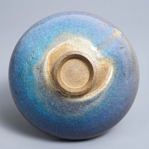 Un bol chinois en grès 'jun', Yuan ou Ming — photo 7