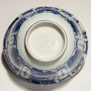 Un bol "corbeaux" en porcelaine de Chine bleu et blanc, Ming, Wanli — photo 6