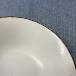 Un bol couvert en porcelaine de Chine Bencharong pour le marché thai, 19ème — photo 8