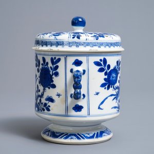 Un bol couvert en porcelaine de Chine bleu et blanc, Kangxi — photo 5