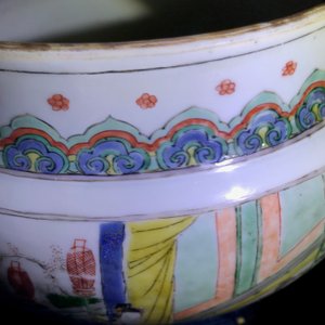 Un bol couvert en porcelaine de Chine famille verte à monture en bronze doré, Kangxi — photo 12