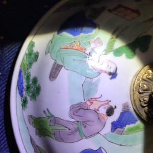 Un bol couvert en porcelaine de Chine famille verte à monture en bronze doré, Kangxi — photo 24