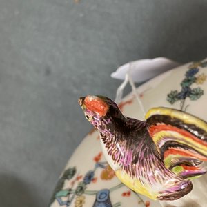 Un bol couvert en porcelaine de Meissen à décor Kakiemon, Allemagne, 18ème — photo 10
