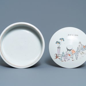 Un bol couvert et un porte-chapeau en porcelaine de Chine qianjiang cai, 19/20ème — photo 13