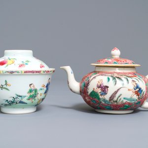 Un bol couvert et une théière en porcelaine de Chine famille rose, Yongzheng — photo 4