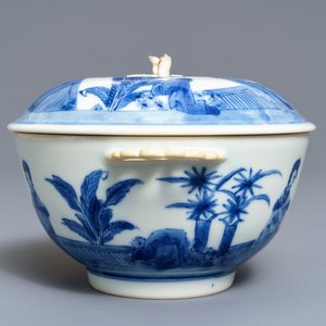 Un bol couvert sur présentoir en porcelaine de Chine bleu et blanc, marque de Chenghua, Kangxi — photo 6