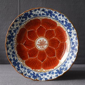 Un bol couvert sur présentoir en porcelaine de Chine, Qianlong/Jiaqing — photo 24