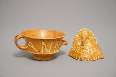 Un bol daté 1593 et un couvre feu miniature daté 1613 en terre vernissée, Pays-Bas du Nord, 16/17ème