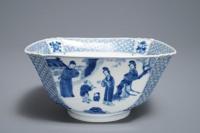 Un bol de forme carré en porcelaine de Chine bleu et blanc, marque de Chenghua, Kangxi