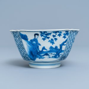 Un bol de forme carrée en porcelaine de Chine en bleu et blanc, marque de Chenghua, Kangxi — photo 2