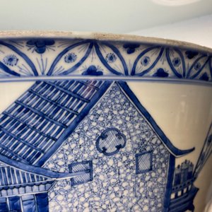 Un bol de taille exceptionelle en porcelaine de Chine en bleu et blanc, Kangxi — photo 33
