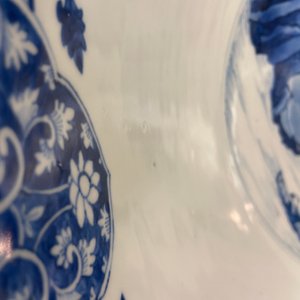 Un bol de taille exceptionelle en porcelaine de Chine en bleu et blanc, Kangxi — photo 62