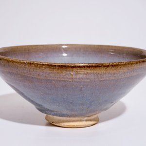 Un bol de type junyao à tâche pourpre, Chine, Dynastie Yuan — photo 7