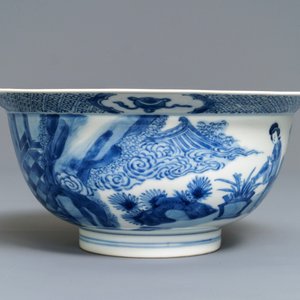 Un bol de type klapmuts en porcelaine de Chine bleu et blanc, marque de Chenghua, Kangxi — photo 4