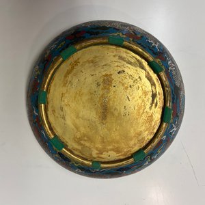 Un bol en émaux cloisonnés à décor de dragons, marque apocryphe de Wanli — photo 33