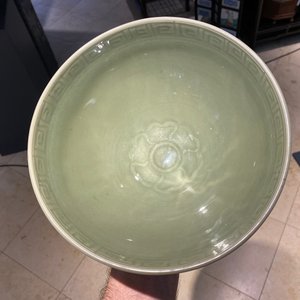 Un bol en forme de lotus en porcelaine de Chine céladon de Longquan, Yuan/Ming — photo 12