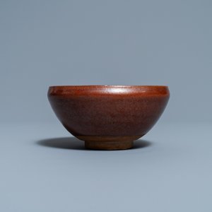 Un bol en grès porcelaineux à émail brun, Chine, Song ou après — photo 5