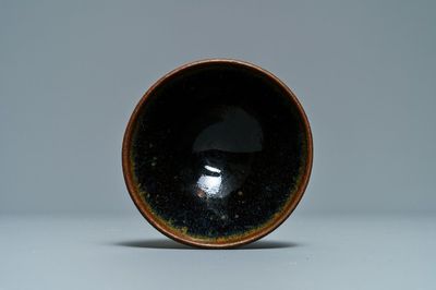 Un bol en grès porcelaineux de type Jian à émail 'fourrure de lièvre', Song