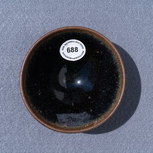 Un bol en grès porcelaineux de type Jian à émail 'fourrure de lièvre', Song — photo 12