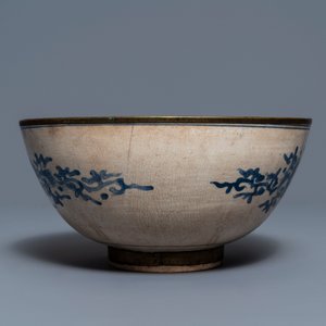 Un bol en porcelaine 'Bleu de Hue' pour le Vietnam à décor de phénix, Chine du sud, 19ème — photo 4