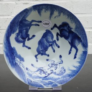 Un bol en porcelaine de Chine à décor de chevaux, Shunzhi/Kangxi, Kangxi — photo 9