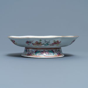 Un bol en porcelaine de Chine à décor 'Yin et Yang', marque et époque de Tongzhi — photo 5