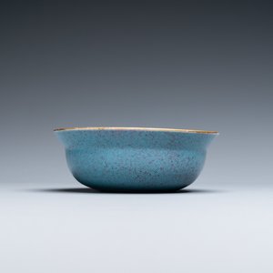 Un bol en porcelaine de Chine à émail robin's egg, 18/19ème — photo 3