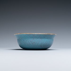 Un bol en porcelaine de Chine à émail robin's egg, 18/19ème — photo 5