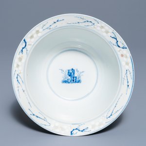 Un bol en porcelaine de Chine bleu, blanc et rouge, marque de Chenghua, Kangxi — photo 6