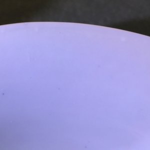 Un bol en porcelaine de Chine bleu, blanc et rouge sur fond céladon, Kangxi — photo 7