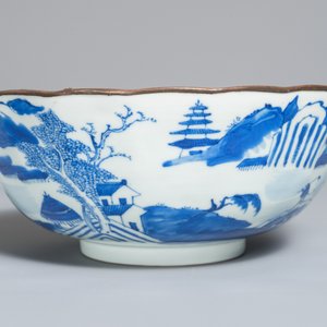 Un bol en porcelaine de Chine 'Bleu de Hue' pour le marché vietnamien, 19ème — photo 2