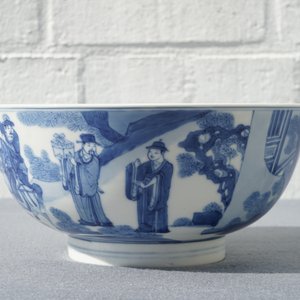 Un bol en porcelaine de Chine bleu et blanc à décor autour, Kangxi — photo 22