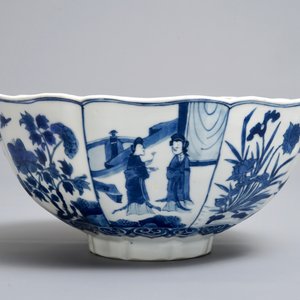 Un bol en porcelaine de Chine bleu et blanc, marque de Chenghua, Kangxi — photo 2