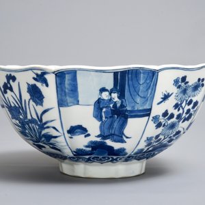 Un bol en porcelaine de Chine bleu et blanc, marque de Chenghua, Kangxi — photo 5