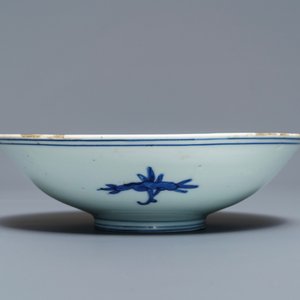 Un bol en porcelaine de Chine bleu et blanc, marque et époque de Jiajing — photo 3