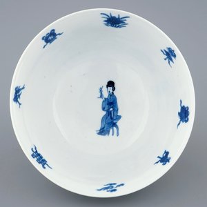 Un bol en porcelaine de Chine bleu et blanc, marque et période de Kangxi — photo 3
