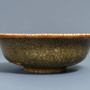 Un bol en porcelaine de Chine de type ge, Qianlong — photo 6