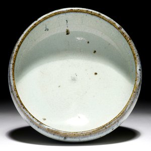 Un bol en porcelaine de Chine de type jun, 19/20ème — photo 5