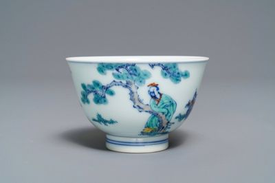 Un bol en porcelaine de Chine doucai, marque de Kangxi, 19/20ème