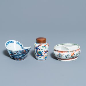Un bol en porcelaine de Chine doucai, une boîte à épices en famille verte et une boîte à thé en famille verte, Kangxi et après — photo 2
