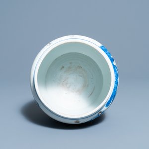 Un bol en porcelaine de Chine en bleu, blanc et rouge de cuivre, Kangxi — photo 10