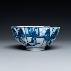 Un bol en porcelaine de Chine en bleu et blanc à décor de 'longues dames', marque de Chenghua, Kangxi — photo 5