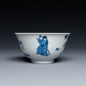 Un bol en porcelaine de Chine en bleu et blanc à décor de scènes du 'Xi Xiang Ji', Kangxi — photo 4